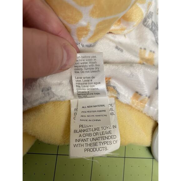 Modern Baby Giraffe Baby Lovey Security Blanket Rattle Teething Rings White Tan - Picture 6 of 10